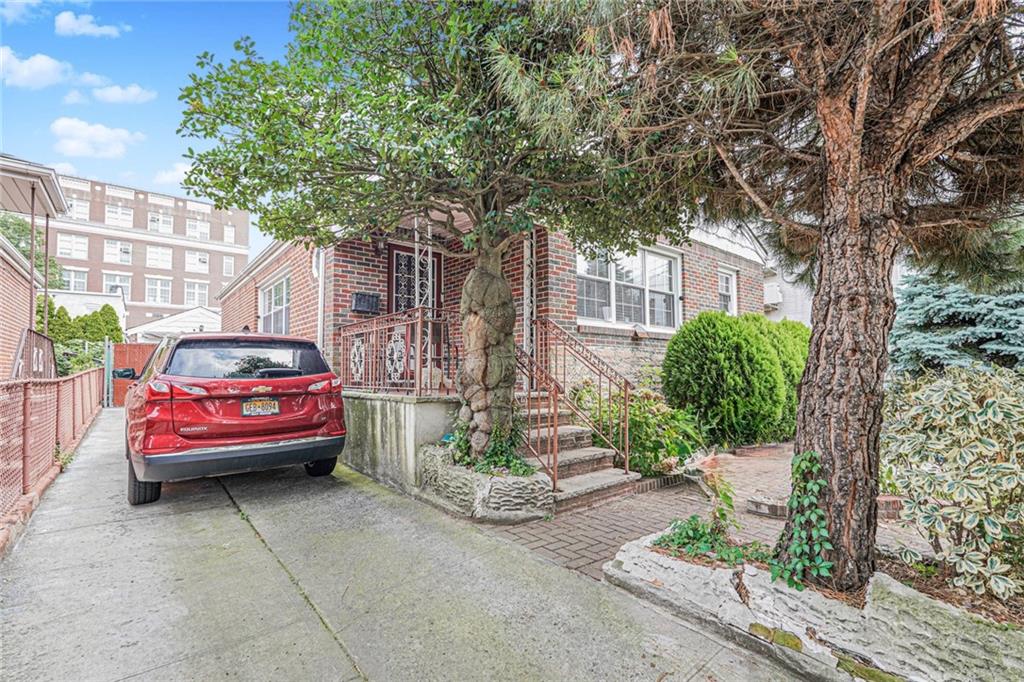 2421 West 1st Gravesend 11223 New York photo