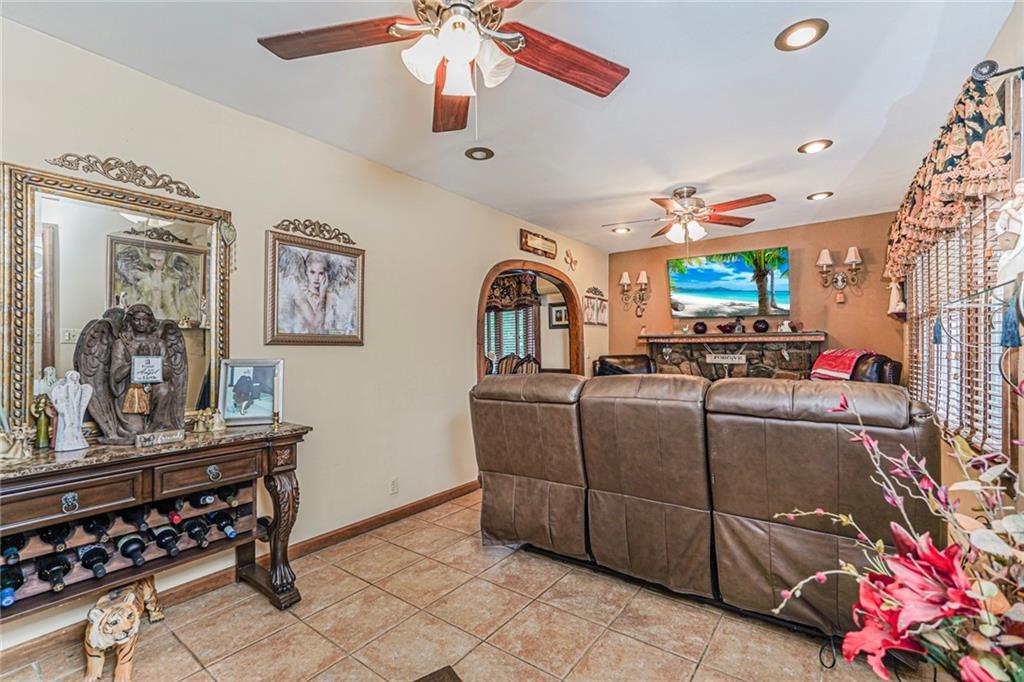 76 Whitman Great Kill 10308 New York photo