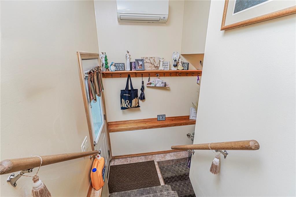 76 Whitman Great Kill 10308 New York photo