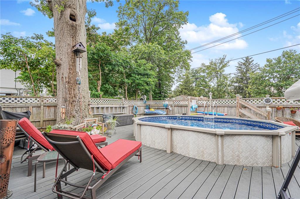 76 Whitman Great Kill 10308 New York photo