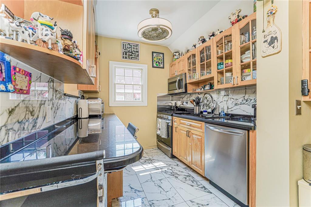 2622 Fillmore Marine Park 11229 New York photo