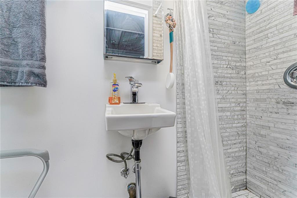 2622 Fillmore Marine Park 11229 New York photo