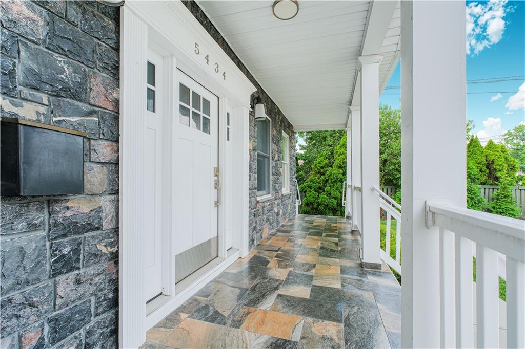 5434 Amboy Huguenot 10312 New York photo