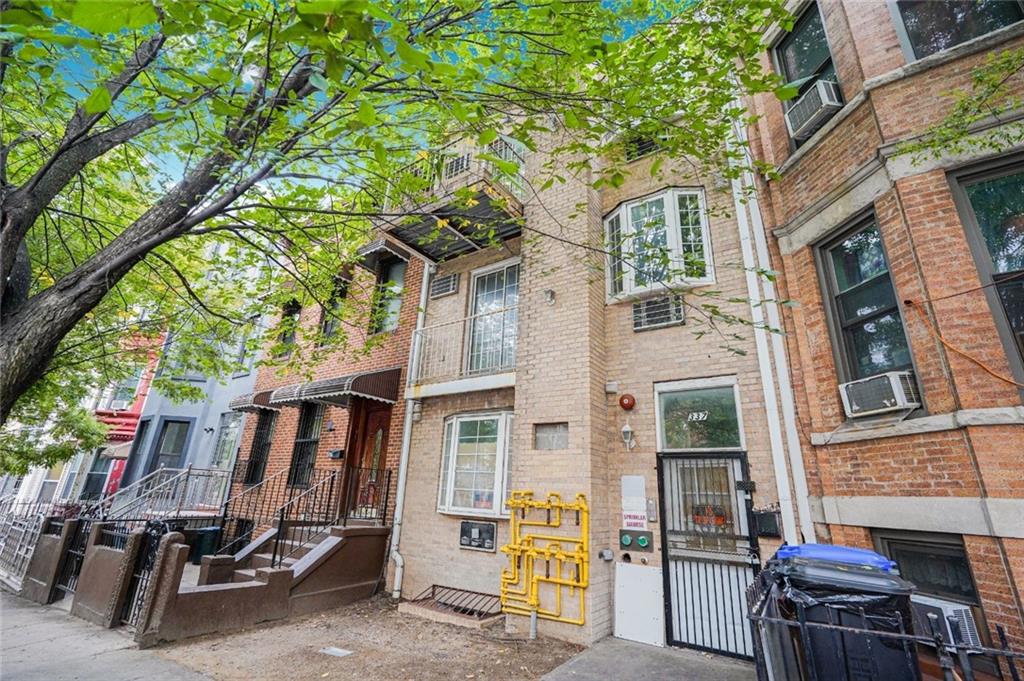 https://benbayrealty.s3.amazonaws.com/brooklynmls/495142/PhotoAug182025105743PM1jpeg