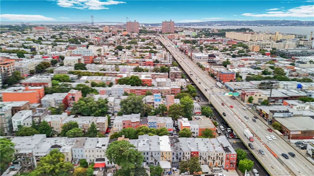 337 48th Sunset Park 11220 New York photo