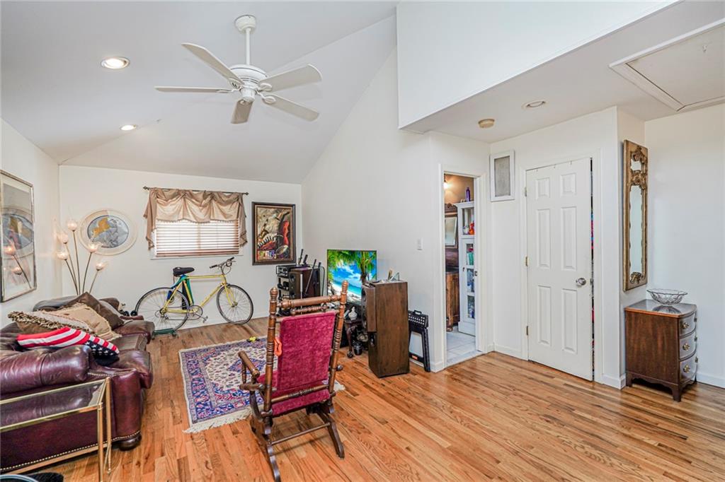 7022 Avenue V Bergen Beach 11234 New York photo