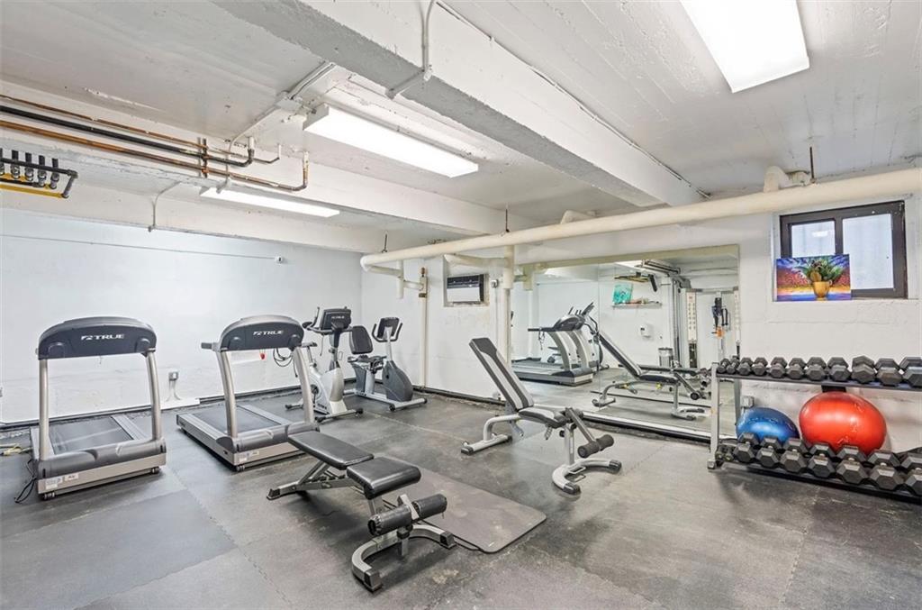 300 Ocean Kensington 11218 New York photo