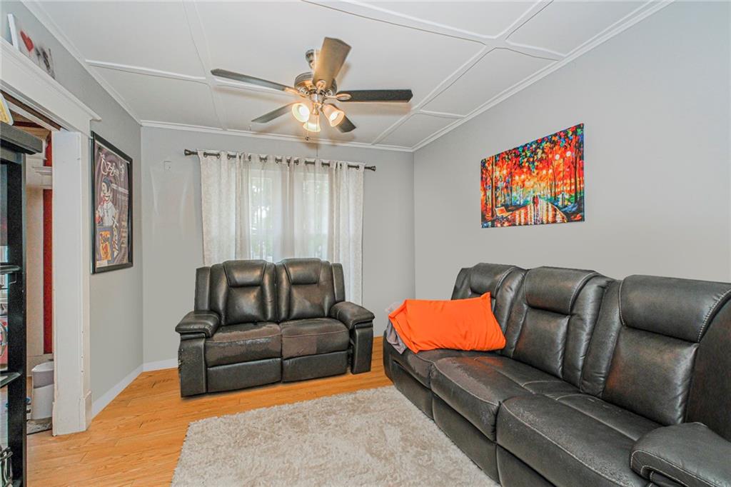 309 Cleveland Great Kill 10308 New York photo