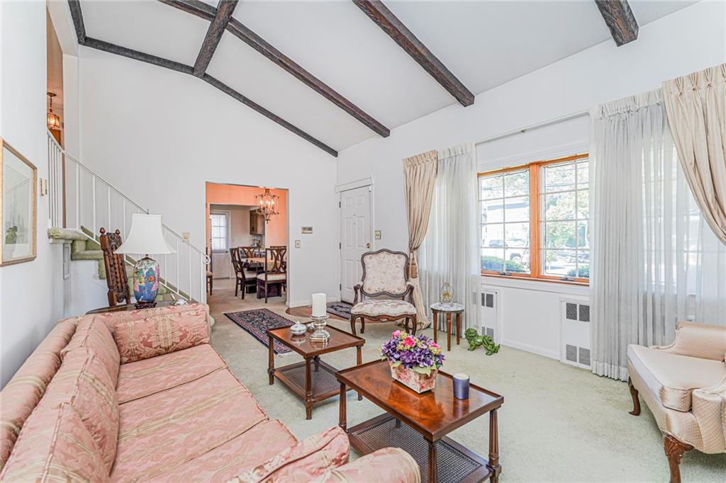 112 Windermere Grasmere 10305 New York photo
