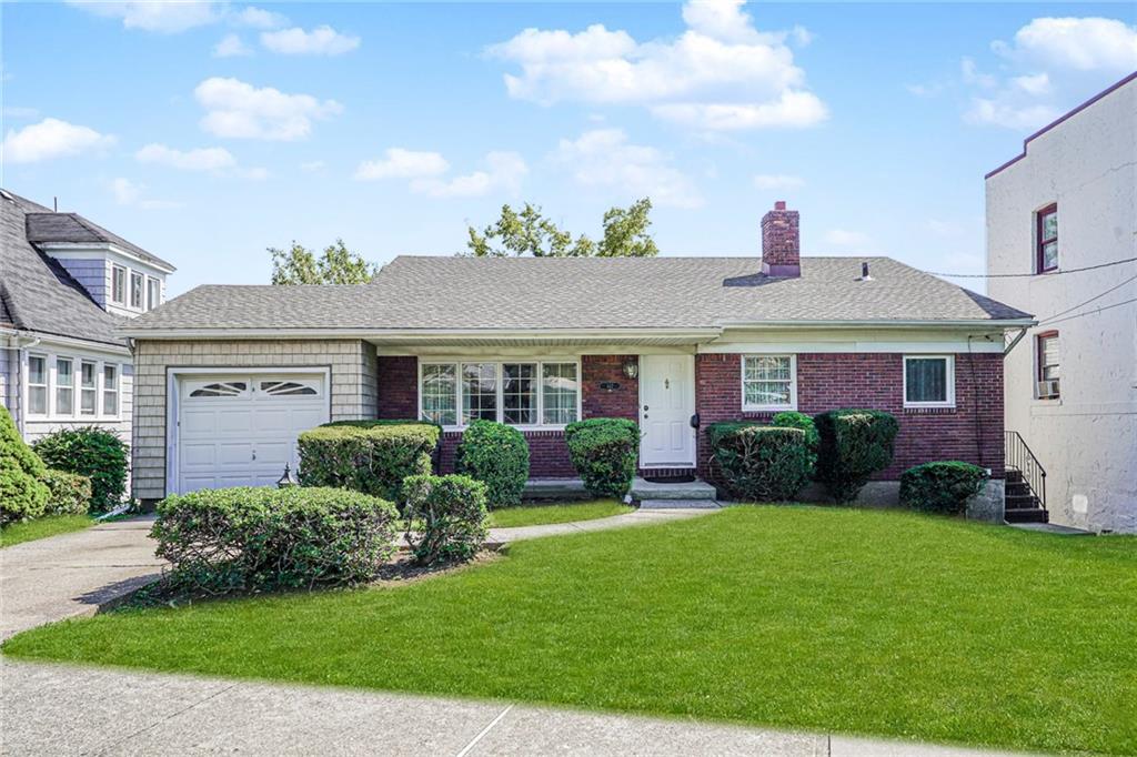 112 Windermere Grasmere 10305 New York photo