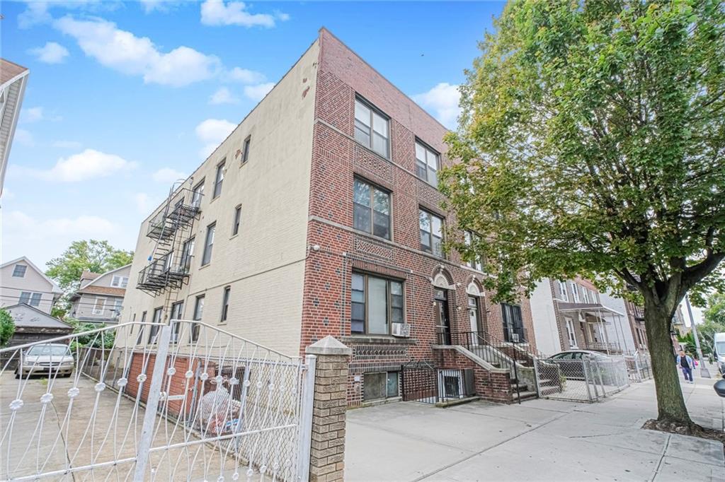 https://benbayrealty.s3.amazonaws.com/brooklynmls/495901/PhotoSep212025115057PMjpg