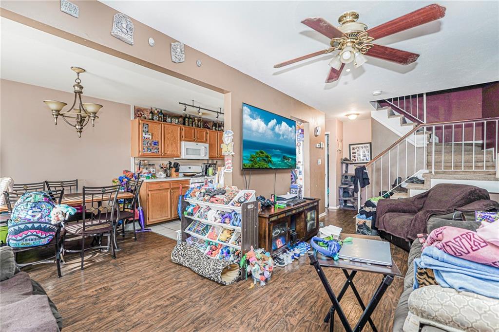 34 Jamie Arden Heights 10312 New York photo