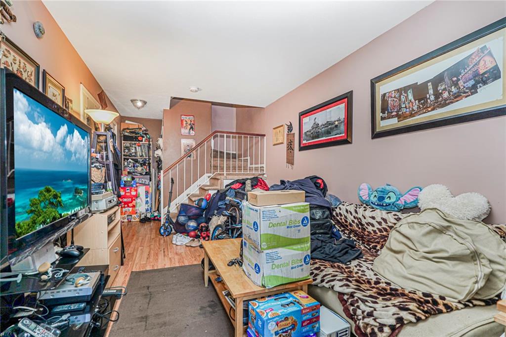 34 Jamie Arden Heights 10312 New York photo