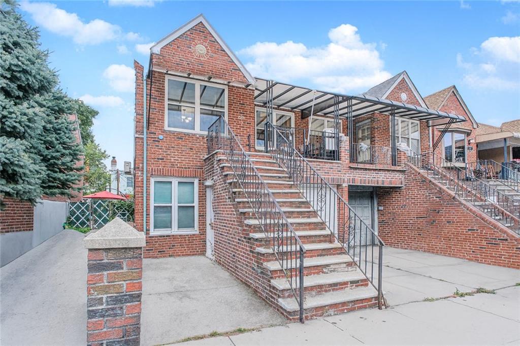 https://benbayrealty.s3.amazonaws.com/brooklynmls/496037/PhotoSep302025111214AM3jpg