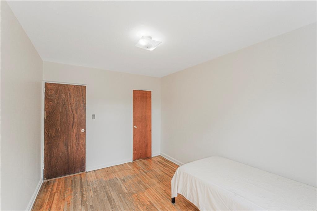 147-23 71st Kew Gardens Hills 11367 New York photo