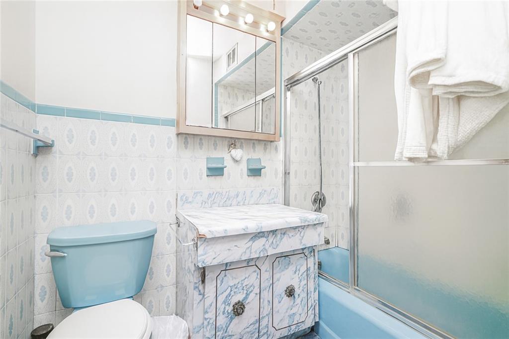 1621 78th Bensonhurst 11214 New York photo