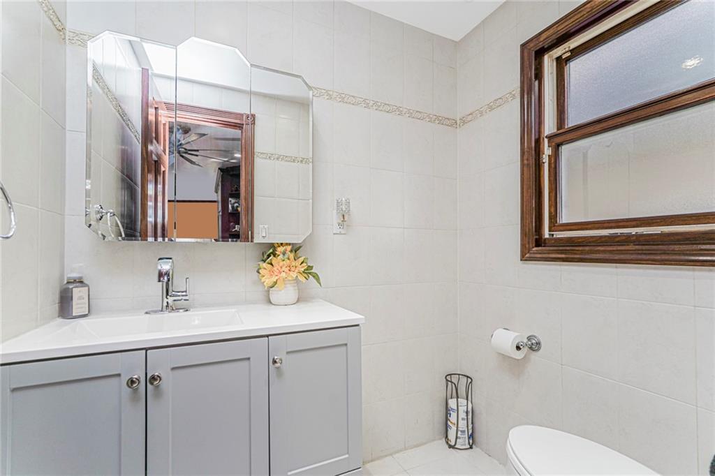 1458 81st Dyker Heights 11228 New York photo