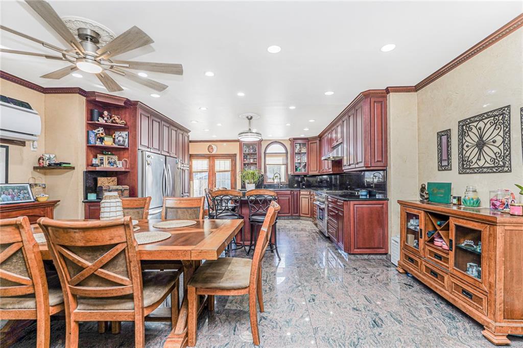 1458 81st Dyker Heights 11228 New York photo