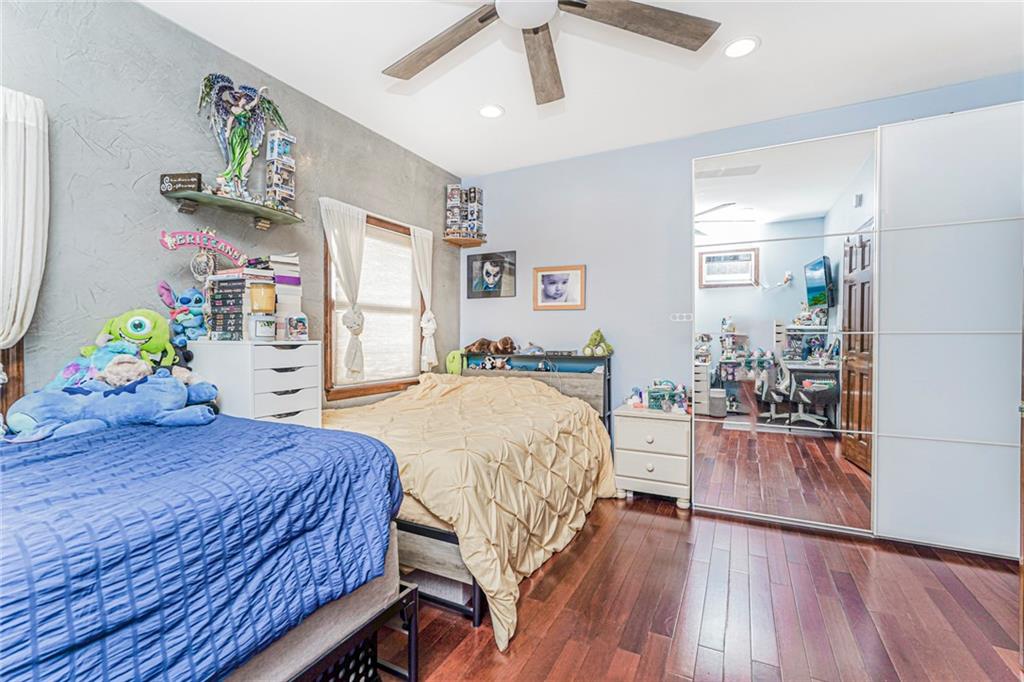 1458 81st Dyker Heights 11228 New York photo