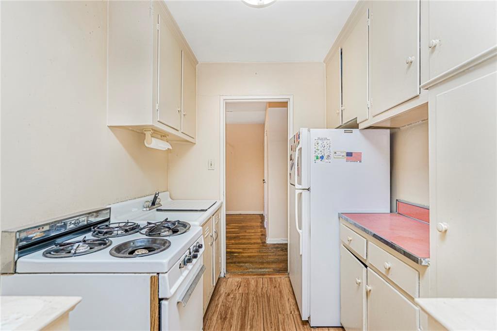 61 Oliver Bay Ridge 11209 New York photo