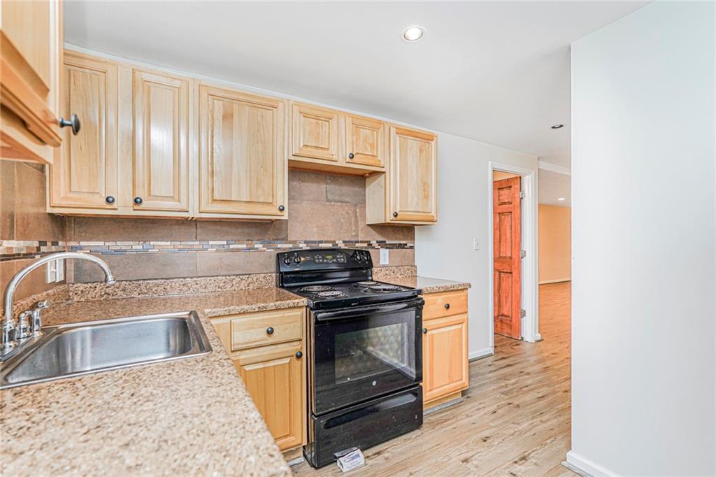 708 East 78th Canarsie 11236 New York photo