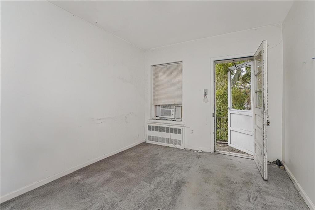 708 East 78th Canarsie 11236 New York photo