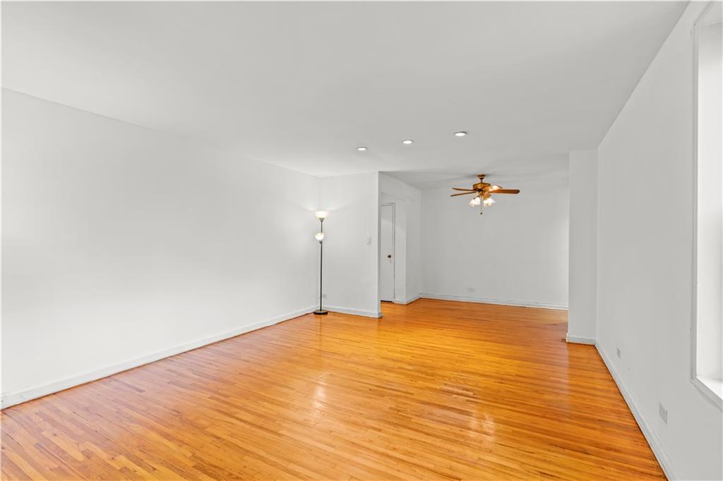 221 McDonald Windsor Terrace 11218 New York photo