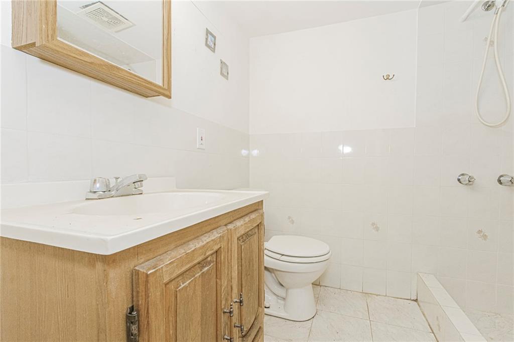 946 Bay Ridge Bensonhurst 11219 New York photo