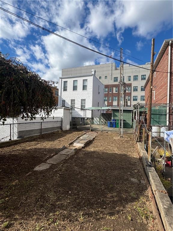 6311 13th Boro-Park 11219 New York photo