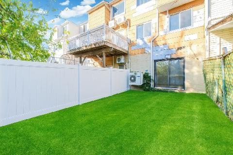 22 Oakville Willowbrook 10314 New York photo