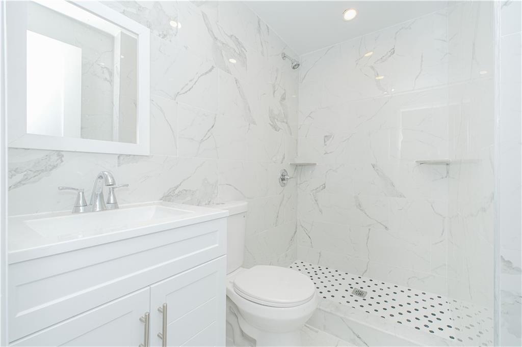 22 Oakville Willowbrook 10314 New York photo