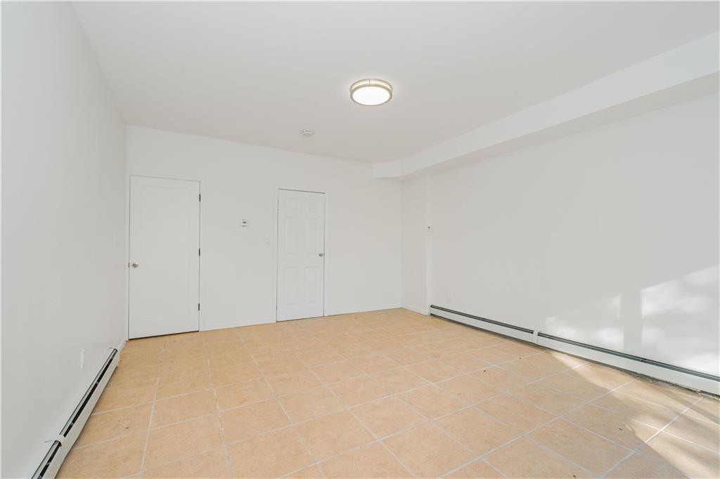 22 Oakville Willowbrook 10314 New York photo