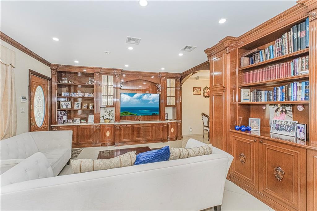 1764 East 17th Homecrest 11229 New York photo