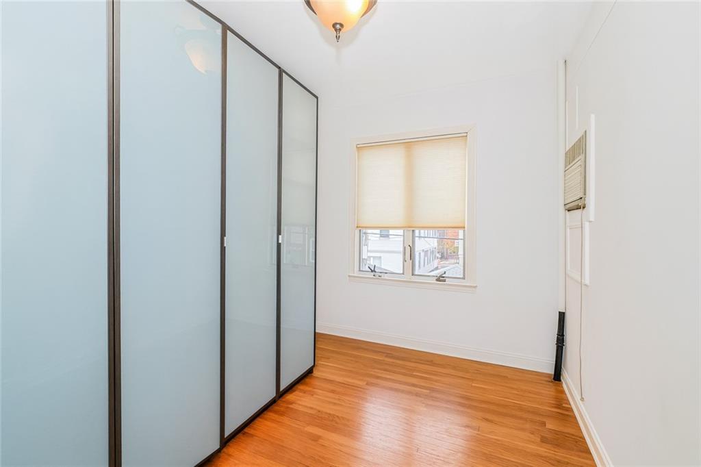 1764 East 17th Homecrest 11229 New York photo