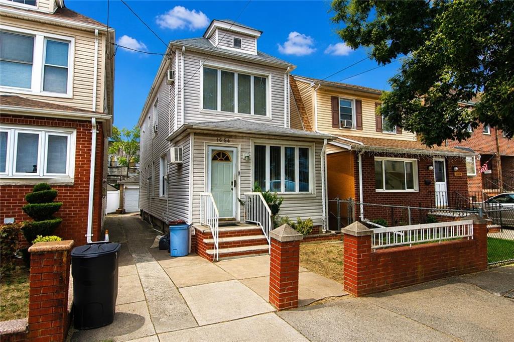 https://benbayrealty.s3.amazonaws.com/brooklynmls/497393/1654E51StBlueSkyEnhancedjpg