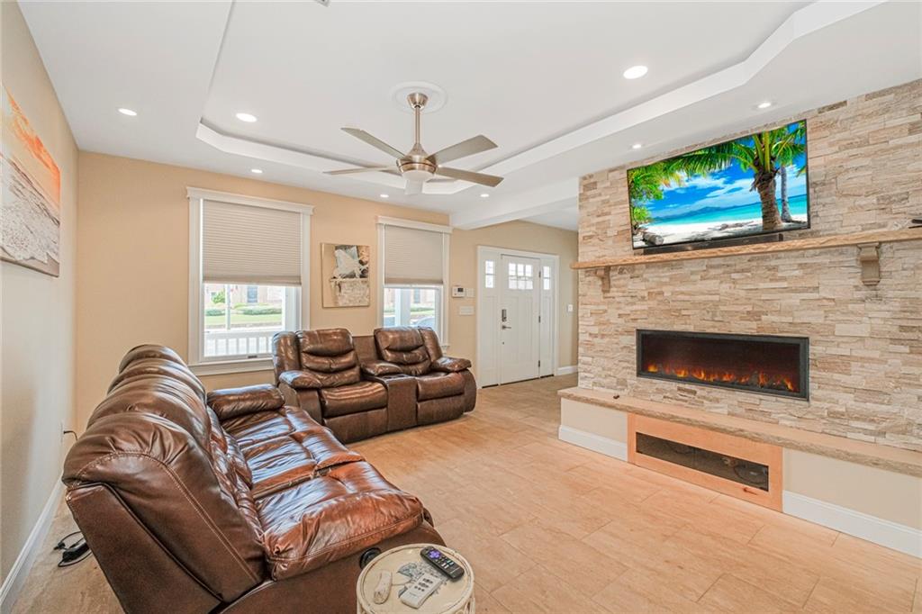 5434 Amboy Huguenot 10312 New York photo