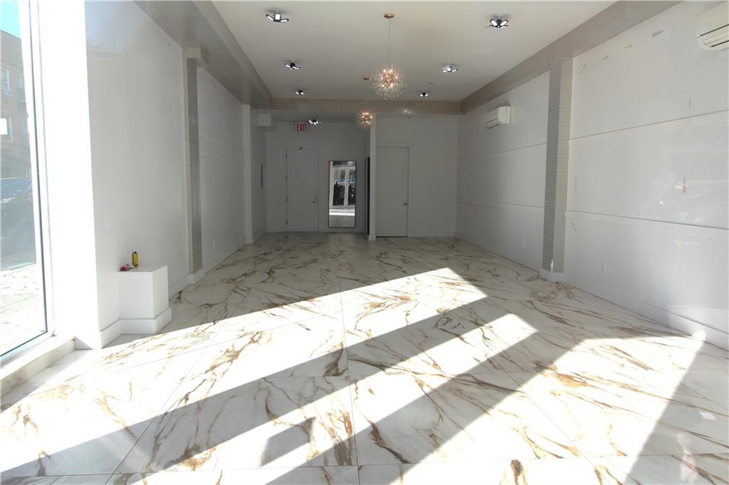 4320 14th Boro-Park 11219 New York photo