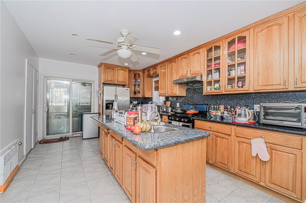 1621 70th Bensonhurst 11204 New York photo