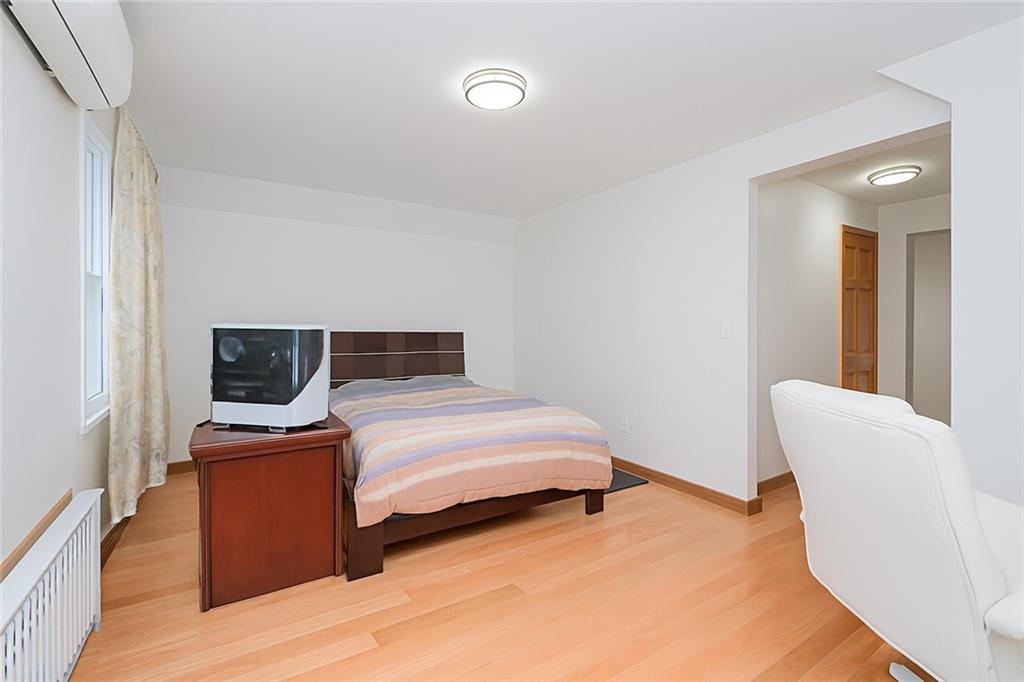 1621 70th Bensonhurst 11204 New York photo