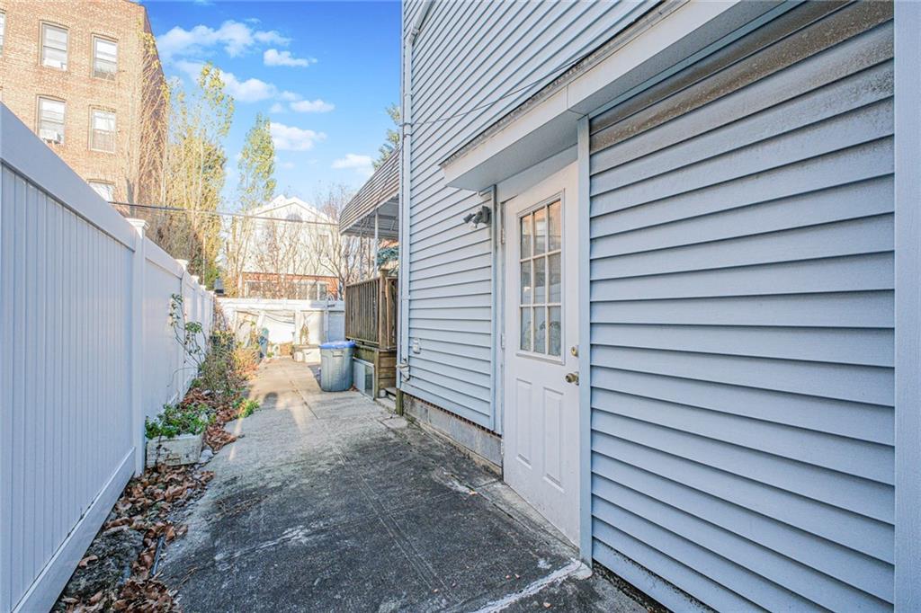 1621 70th Bensonhurst 11204 New York photo