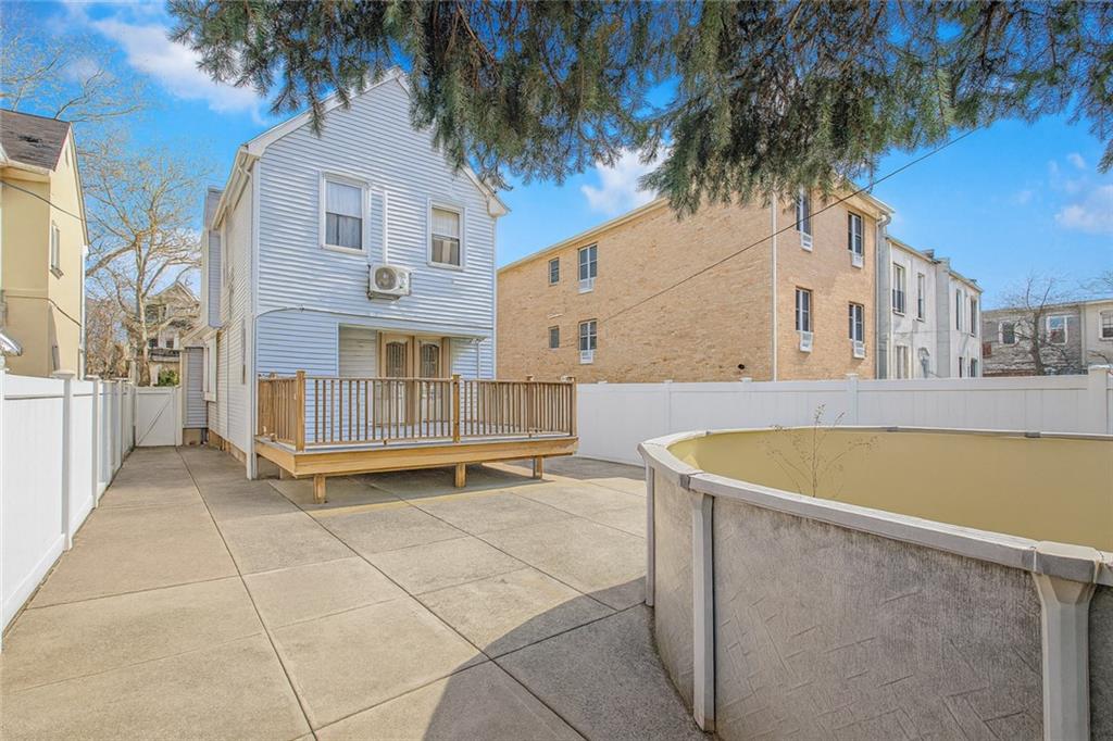 1621 70th Bensonhurst 11204 New York photo