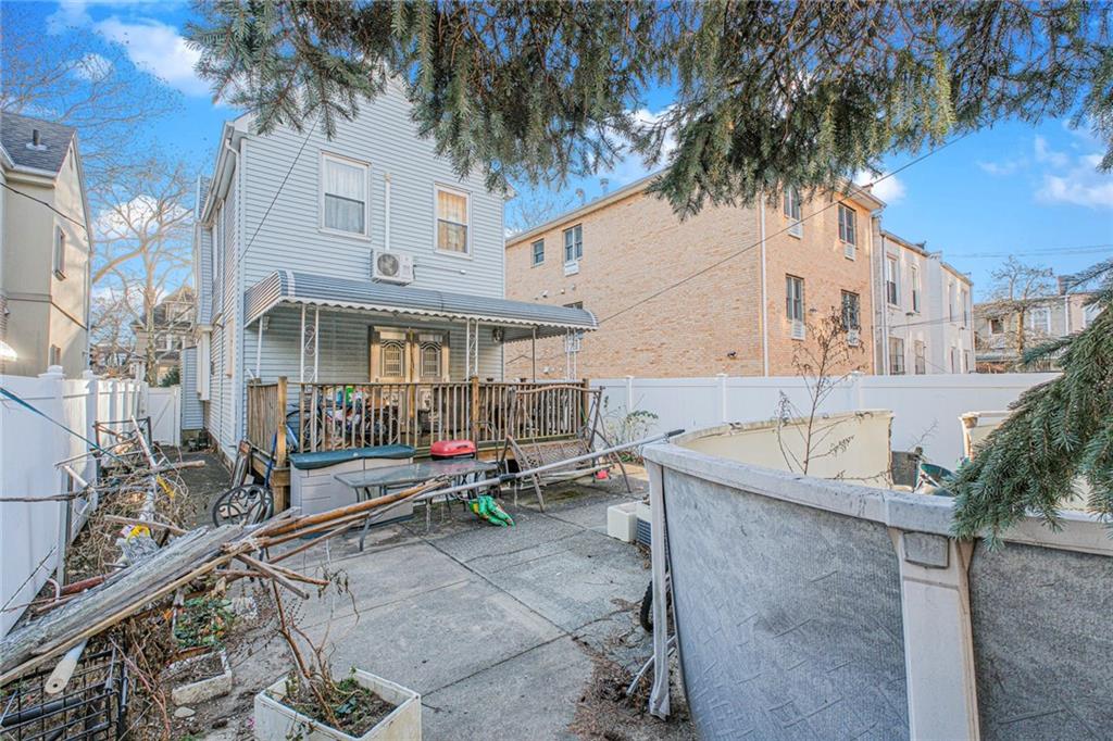 1621 70th Bensonhurst 11204 New York photo