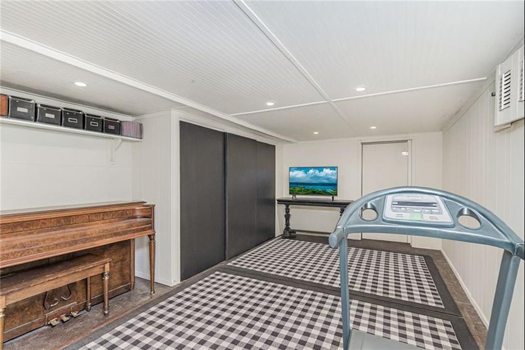 1817 East 37th Marine Park 11234 New York photo