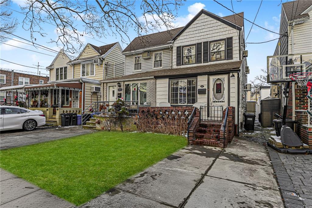 1817 East 37th Marine Park 11234 New York photo