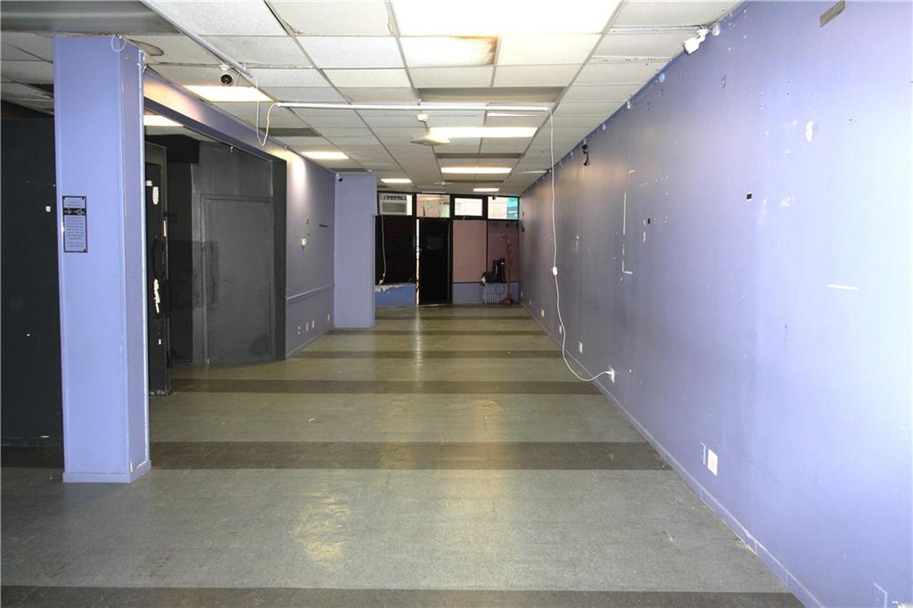 5604 New Utrecht Boro-Park 11219 New York photo