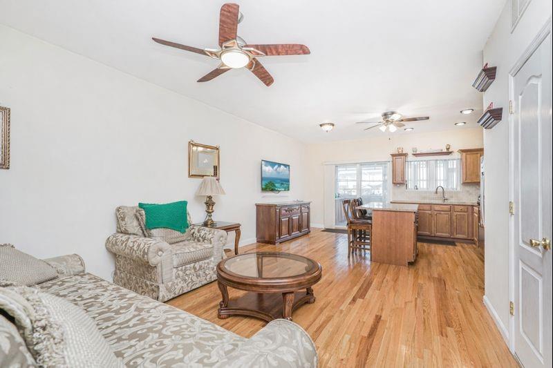 16 Colon Great Kill 10308 New York photo