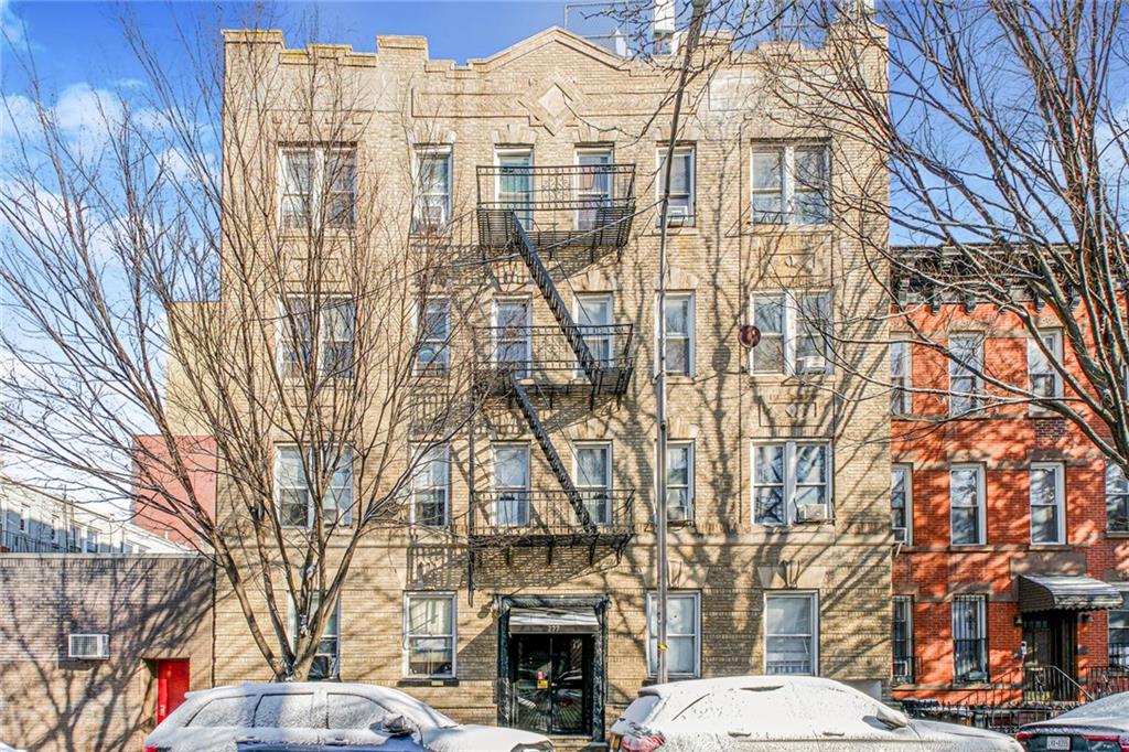 https://benbayrealty.s3.amazonaws.com/brooklynmls/498503/PhotoJan182026102257PMjpg