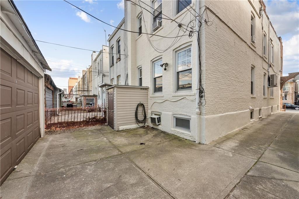 315 89th Bay Ridge 11209 New York photo