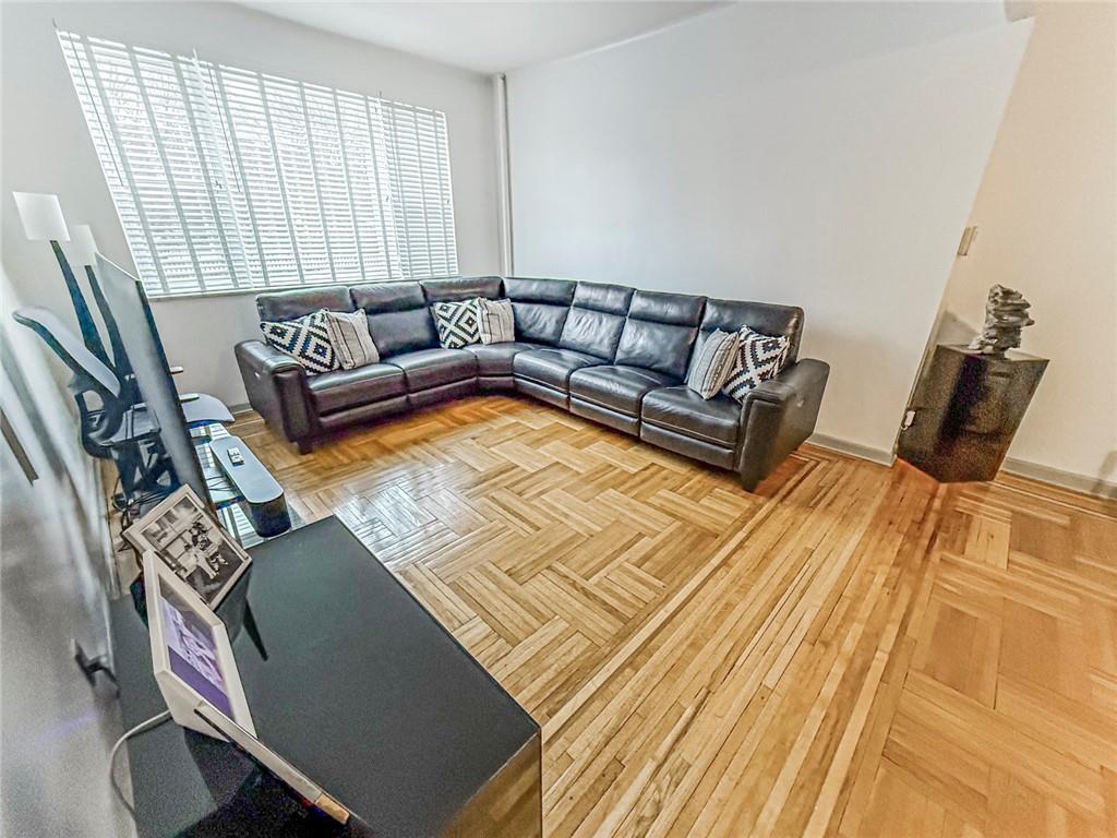 1537 West 12th Gravesend 11204 New York photo