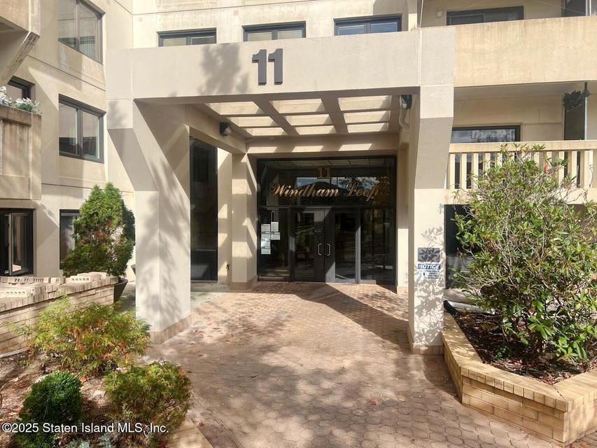 11 Windham New Springville 10314 New York photo